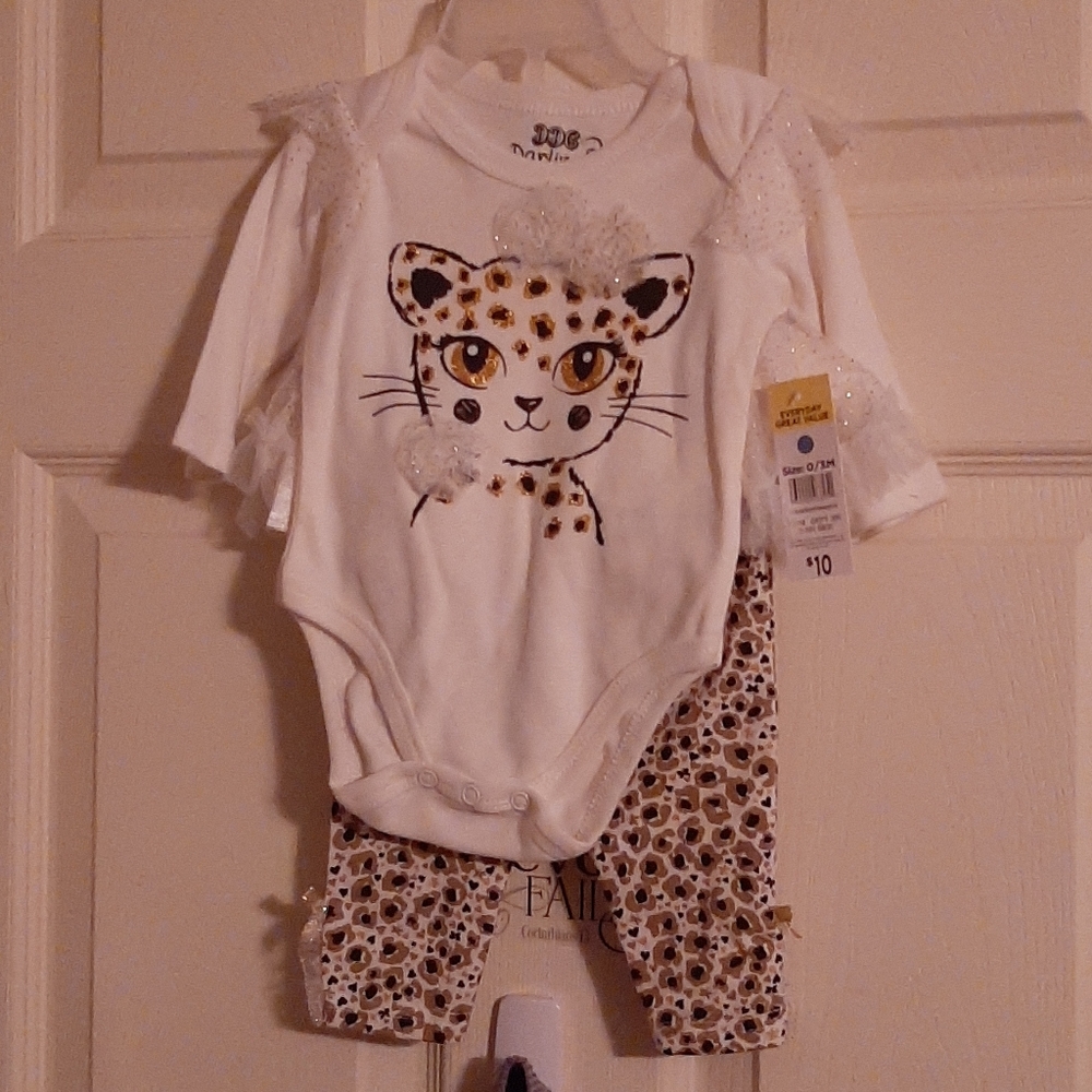 Infant Set - Picture 1 of 3